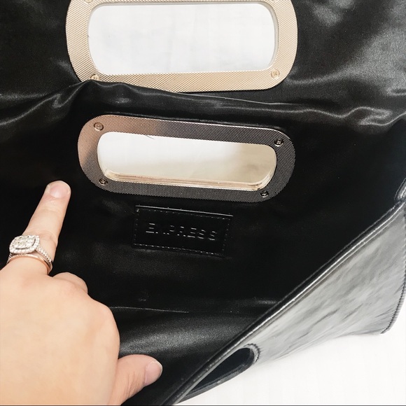 Express Faux Leather Snake-print Envelope Clutch - Picture 6 of 8